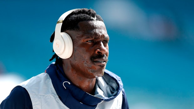 nfl-teams-interested-antonio-brown.jpg